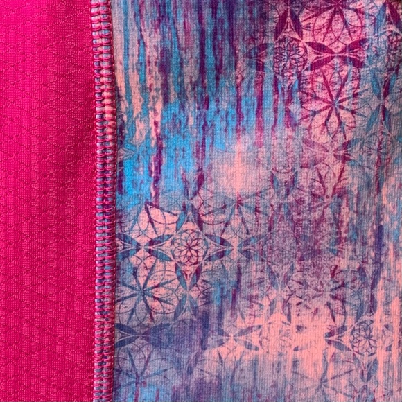 Ivivva Girls Racer Back Shelf Bra Tank Top Size 10 - Picture 10 of 13